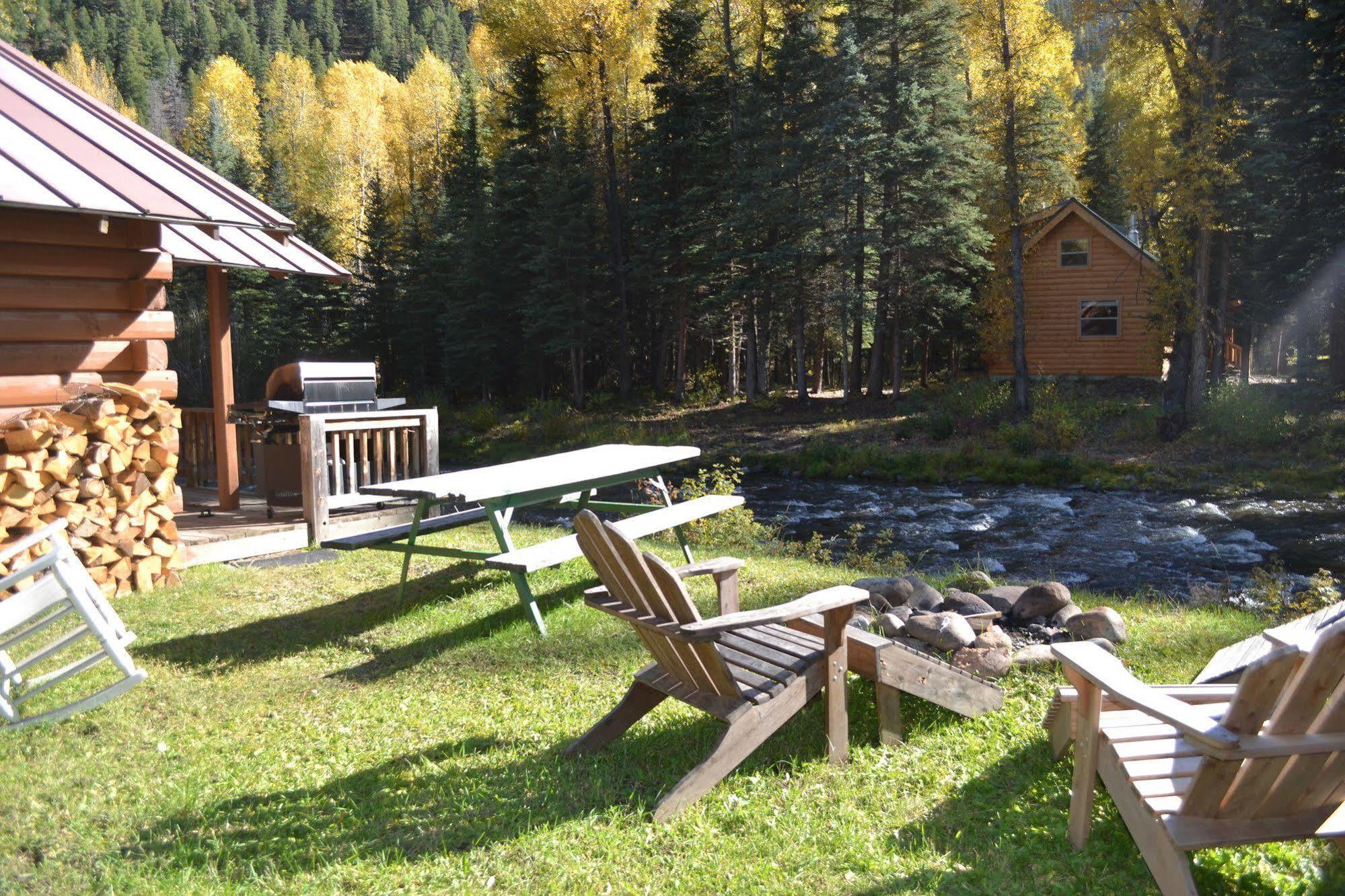 Loge Wolf Creek Motel Южен Форк Екстериор снимка